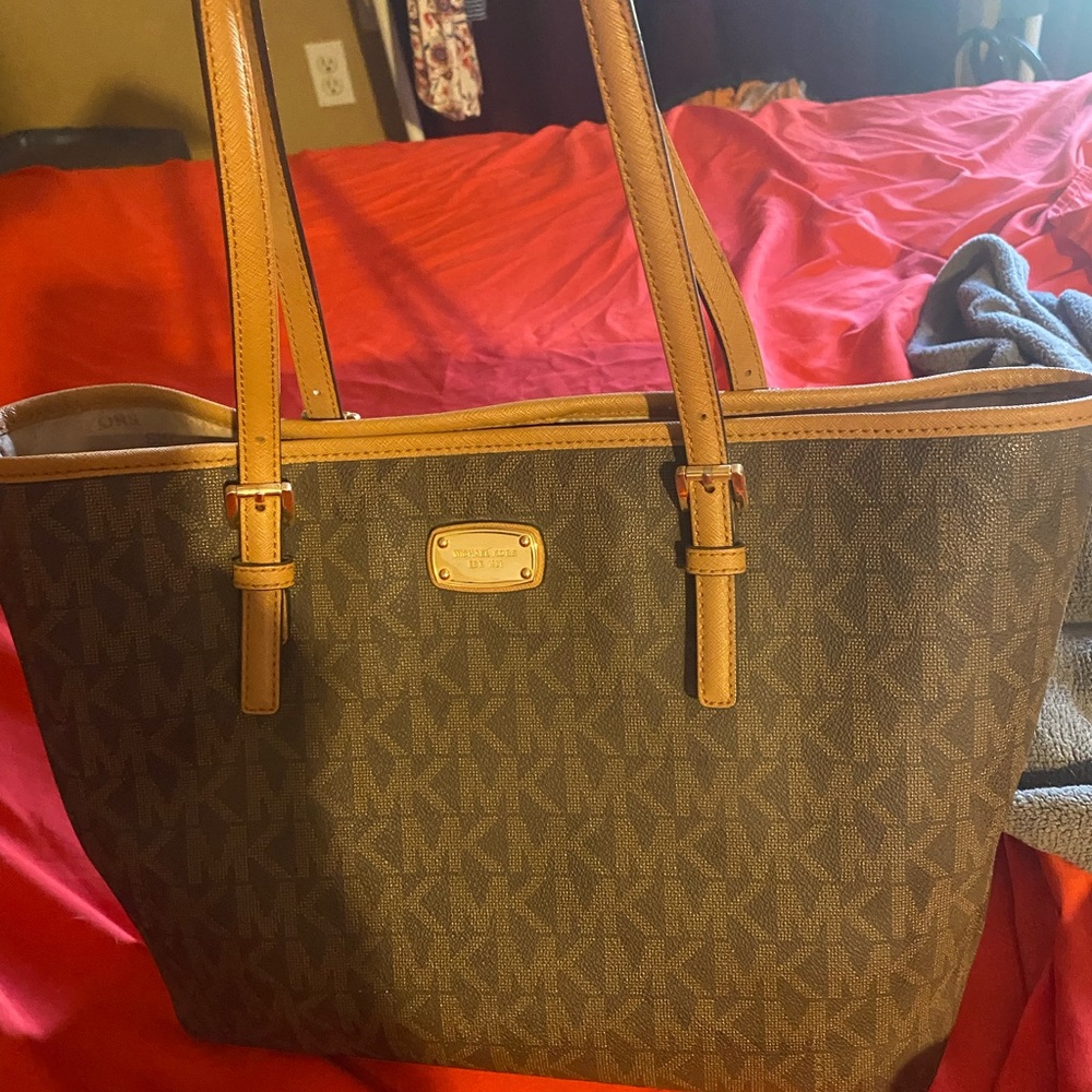 MK purse